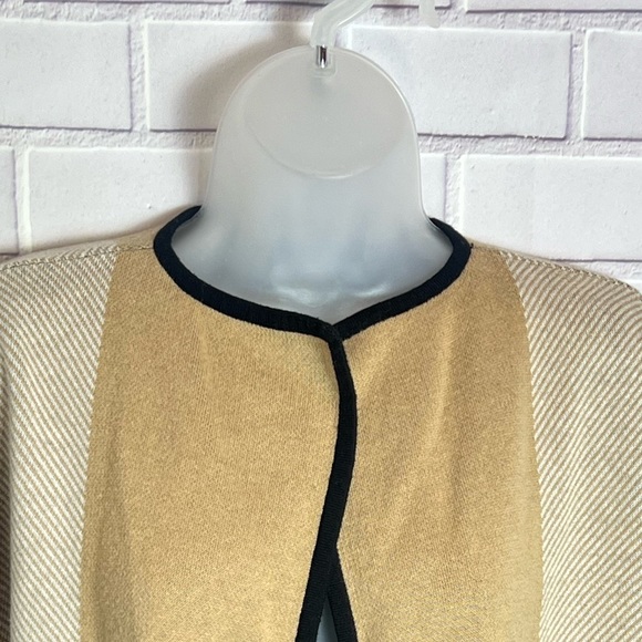 Jones Studio Plaid Sweater Jacket Women's /size M - Picture 6 of 10